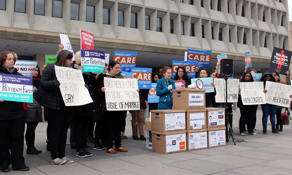 PFAW's Jen Herrick speaking outside HHS on 3/27/18. #PutPatientsFirst