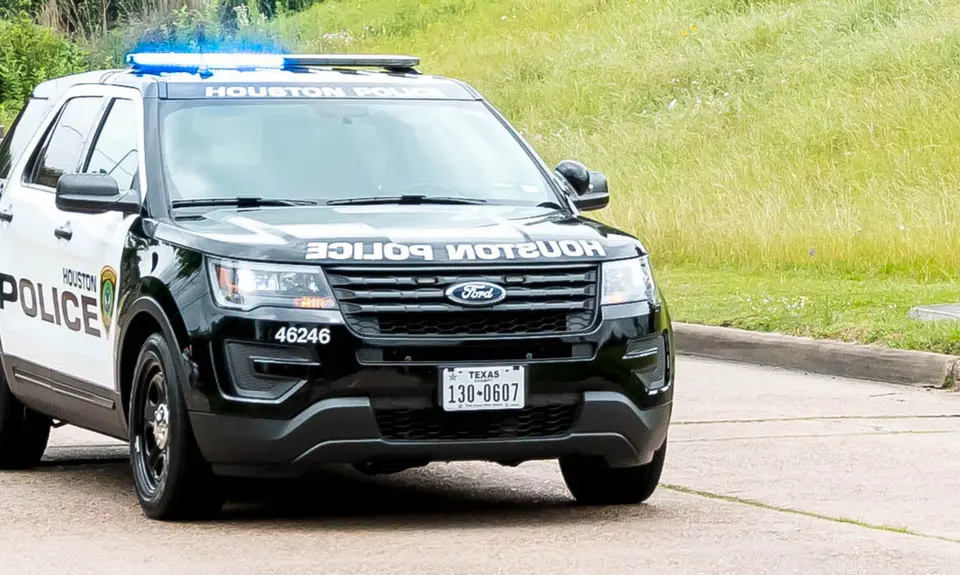 A Houston police SUV with it's lights on