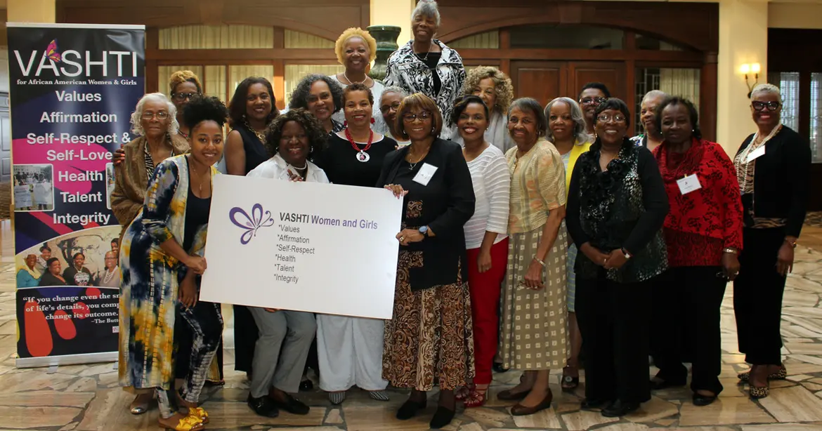 Attendees of the PFAW Foundation's AARA 2019 Spring VASHTI Convocation pose for a group photo