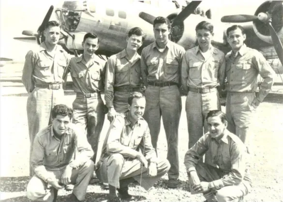 Norman Lear (top right) posing with fellow servicemembers during WWII